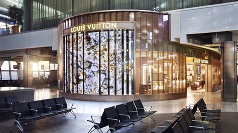 louis vuitton london heathrow.